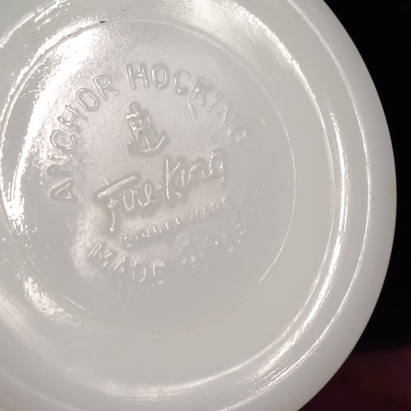 Vintage Anchor Hocking Fire King White Milk Glass Creamer Swirl - Picture 7 of 14